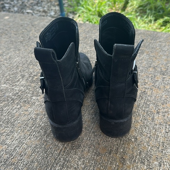 Vionic Women’s Black Booties size 9.5 - Picture 4 of 5